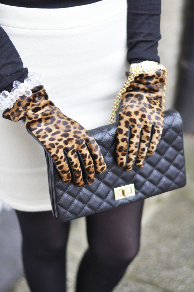 leopard_gloves